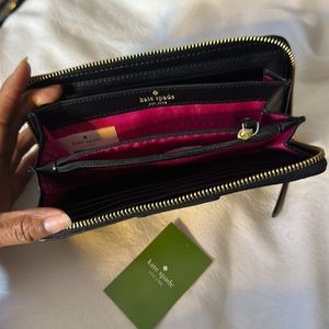 Kate Spade Wellesley Patent Stripe Black And Cream Wallet